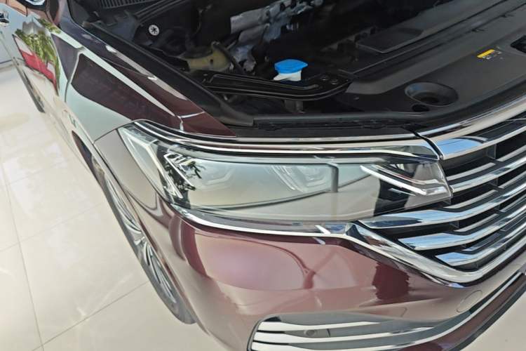 Used Volkswagen Viloran 2022 380TSI Prestige Edition Right Front Headlight