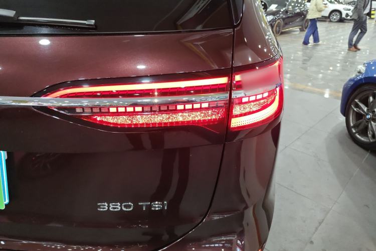 Used Volkswagen Viloran 2022 380TSI Prestige Edition Right Rear Taillight
