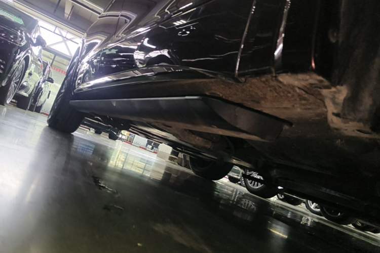 Used Volkswagen Viloran 2022 380TSI Prestige Edition Right Side Sill