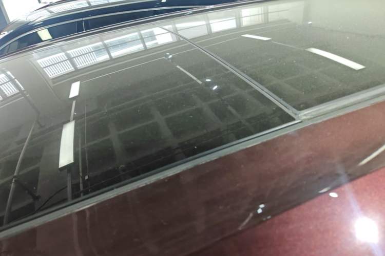 Used Volkswagen Viloran 2022 330TSI Luxury Edition Roof