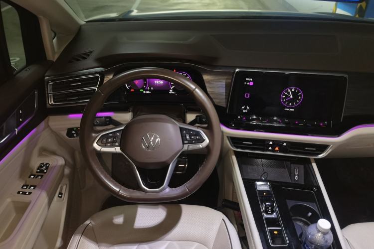 Used Volkswagen Viloran 2022 380TSI Prestige Edition Steering Wheel