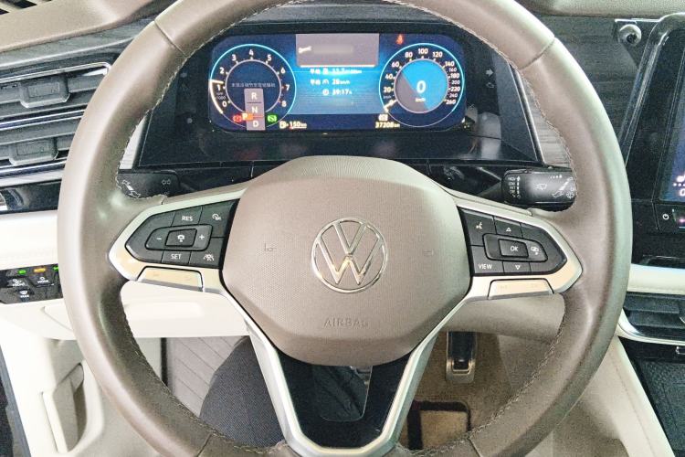 Used Volkswagen Viloran 2022 380TSI Prestige Edition Steering Wheel