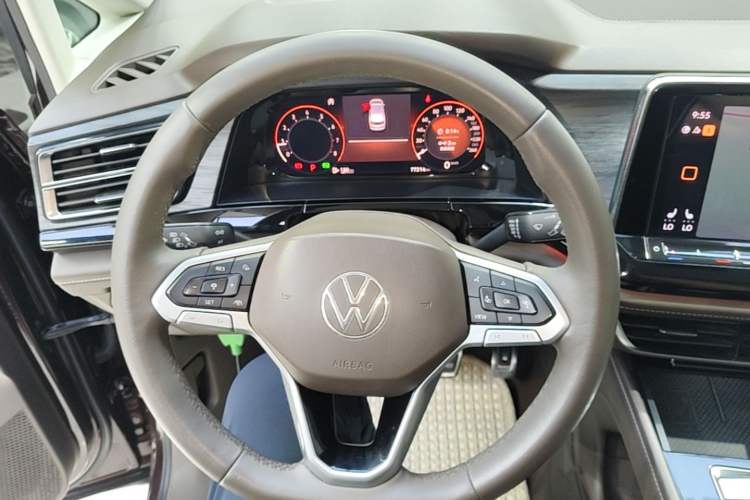 Used Volkswagen Viloran 2022 380TSI Prestige Edition Steering Wheel
