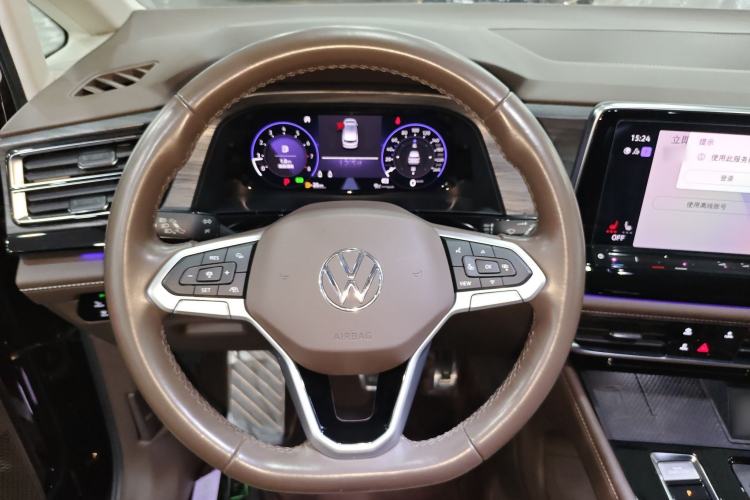Used Volkswagen Viloran 2022 380TSI Prestige Edition Steering Wheel