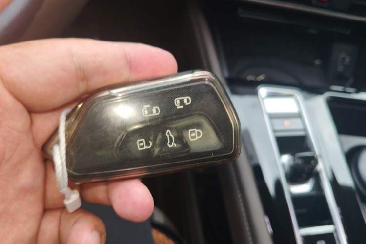 Used Volkswagen Viloran 2022 380TSI Prestige Edition Vehicle Key