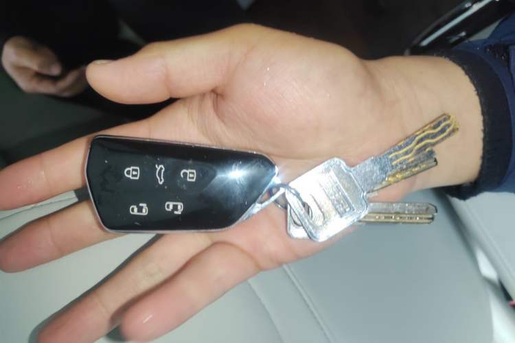Used Volkswagen Viloran 2022 330TSI Luxury Edition Vehicle Key
