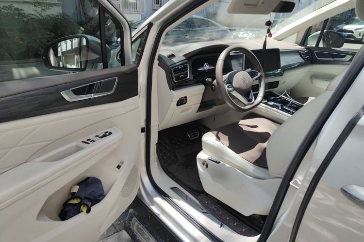Used Volkswagen Viloran 2022 380TSI Prestige Edition Driver Seat