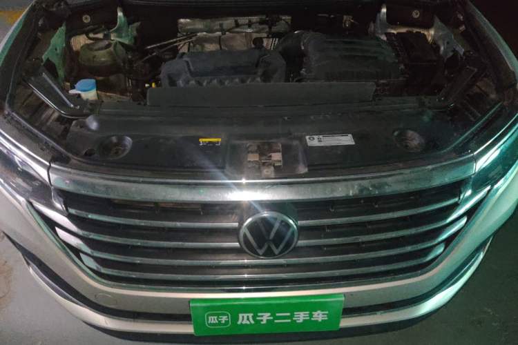 Used Volkswagen Viloran 2022 380TSI Luxury Edition Engine Bay