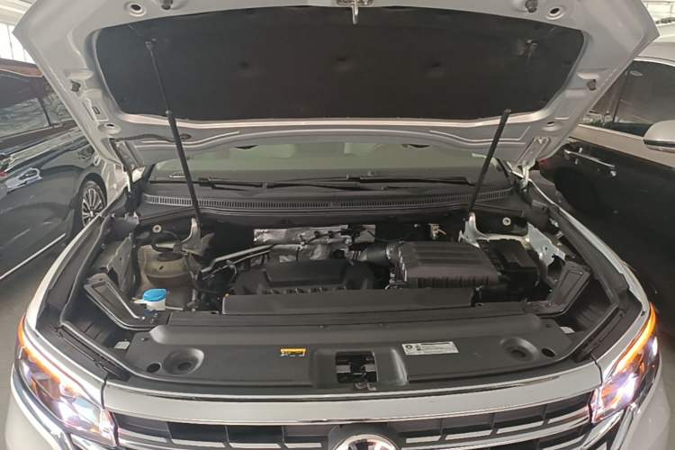 Used Volkswagen Viloran 2022 380TSI Prestige Edition Engine Bay