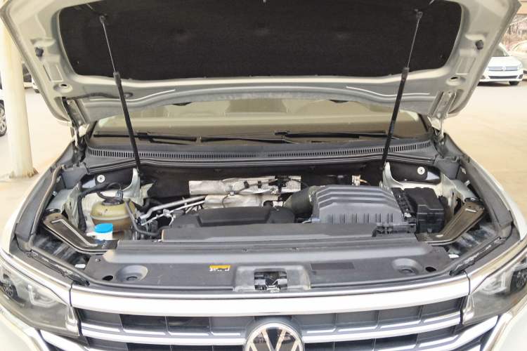 Used Volkswagen Viloran 2022 380TSI Prestige Edition Engine Bay