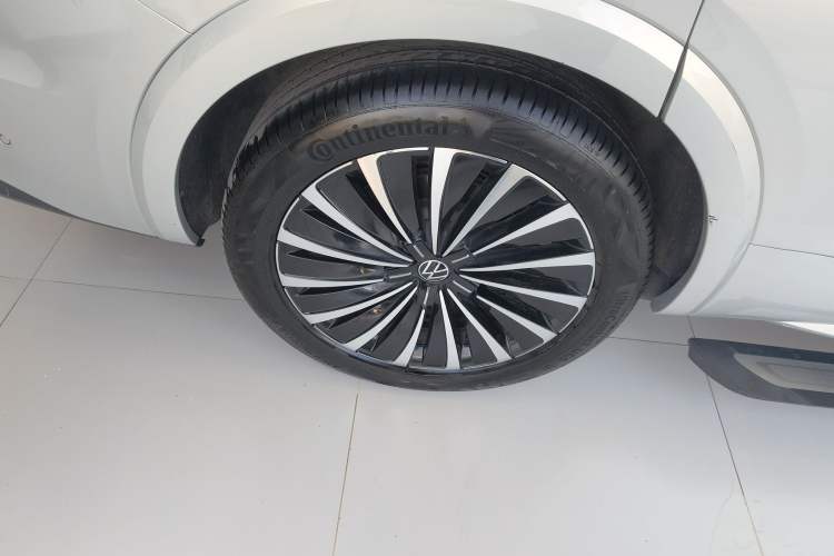 Used Volkswagen Viloran 2022 380TSI Prestige Edition Exterior 5