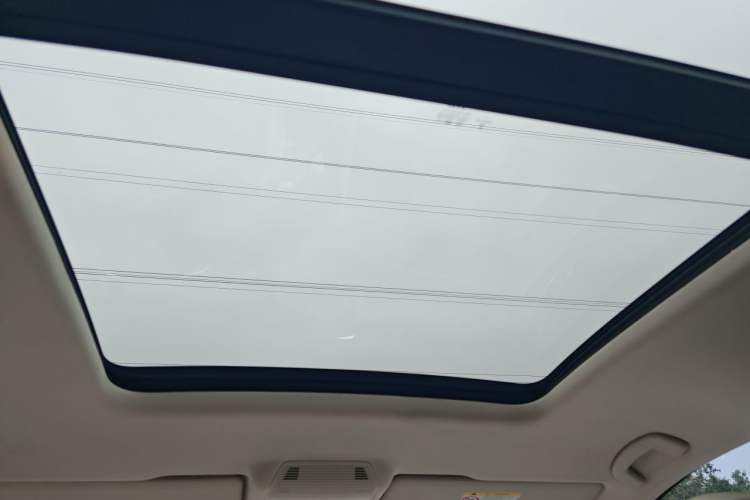 Used Volkswagen Viloran 2022 380TSI Prestige Edition Headliner
