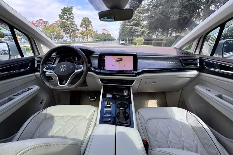 Used Volkswagen Viloran 2022 380TSI Prestige Edition Interior 2