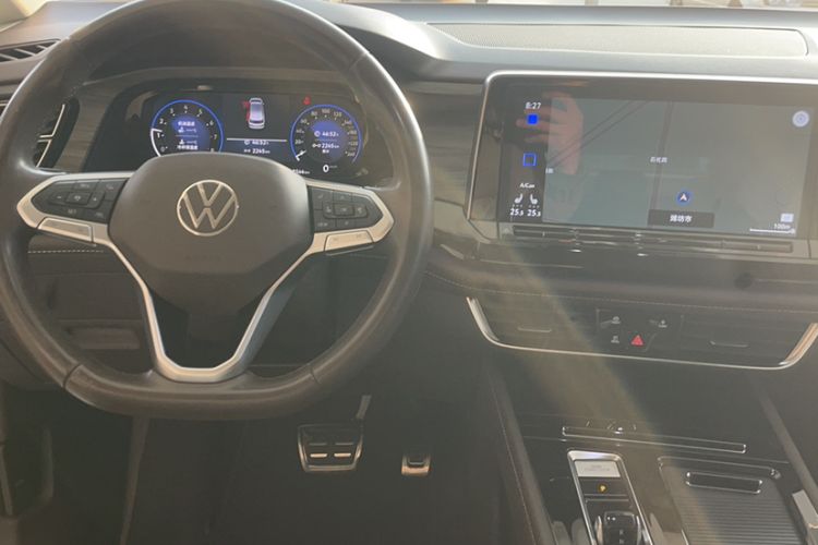 Used Volkswagen Viloran 2022 380TSI Prestige Edition Interior 9