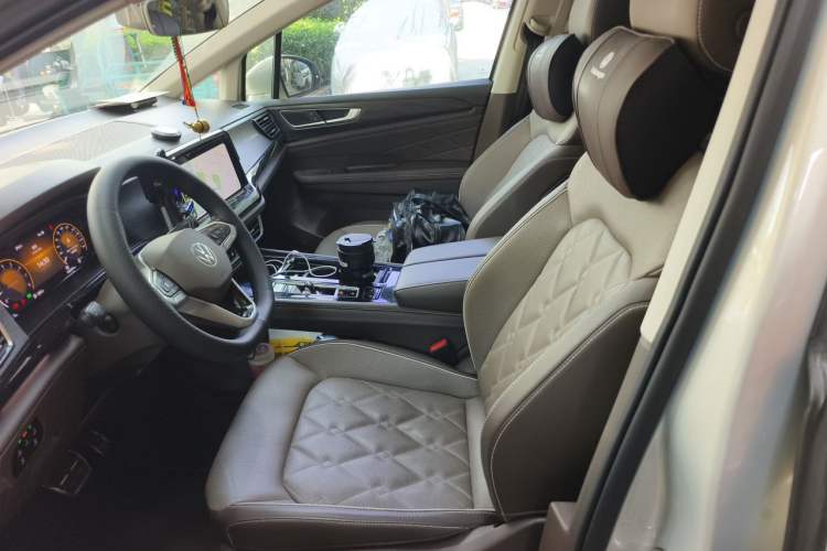 Used Volkswagen Viloran 2022 380TSI Prestige Edition Left Front Seat