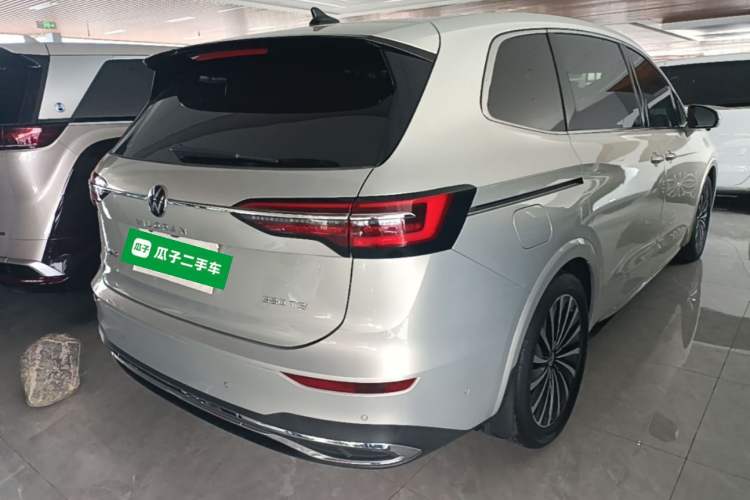 Used Volkswagen Viloran 2022 380TSI Prestige Edition Rear Right 45 Deg