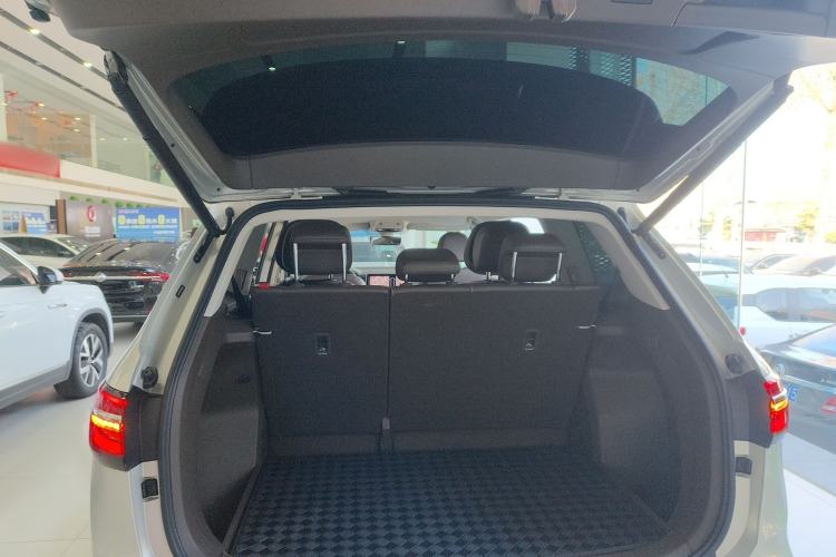 Used Volkswagen Viloran 2022 380TSI Prestige Edition Trunk