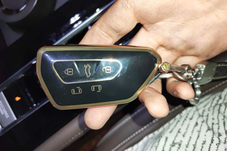 Used Volkswagen Viloran 2022 330TSI Luxury Edition Vehicle Key
