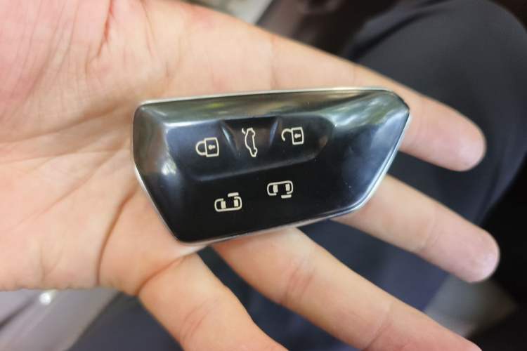 Used Volkswagen Viloran 2022 380TSI Prestige Edition Vehicle Key