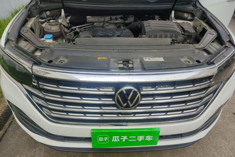 Used Volkswagen Viloran 2022 380TSI Prestige Edition Engine Bay