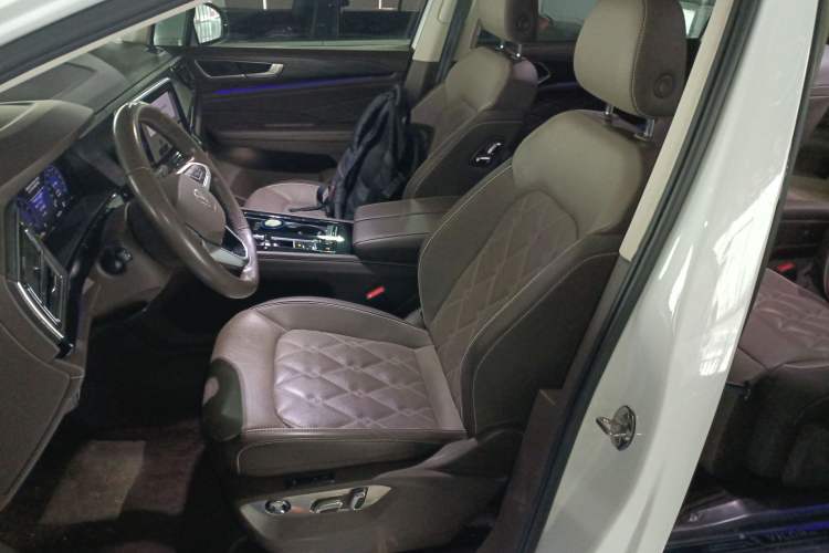 Used Volkswagen Viloran 2022 380TSI Prestige Edition Left Front Seat