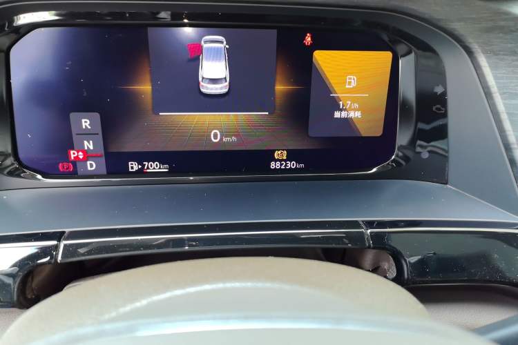 Used Volkswagen Viloran 2022 330TSI Luxury Edition Odometer Close Up