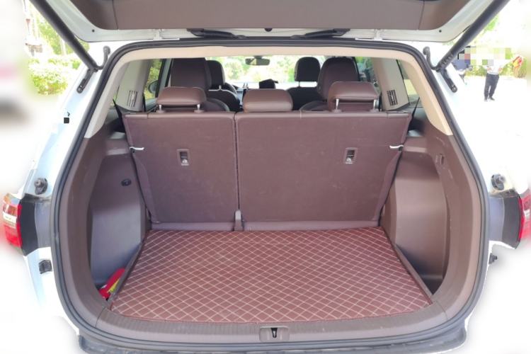 Used Volkswagen Viloran 2022 330TSI Luxury Edition Trunk