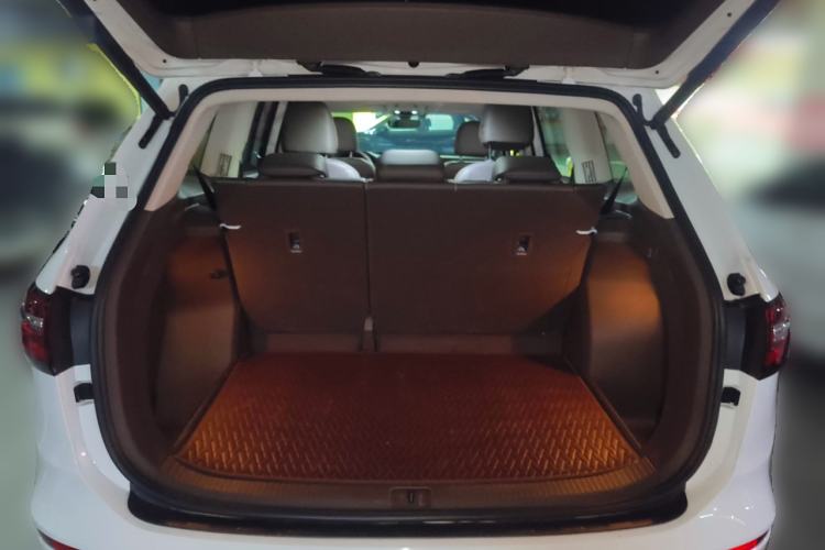 Used Volkswagen Viloran 2022 330TSI Luxury Edition Trunk