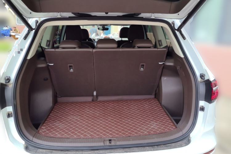 Used Volkswagen Viloran 2022 330TSI Luxury Edition Trunk