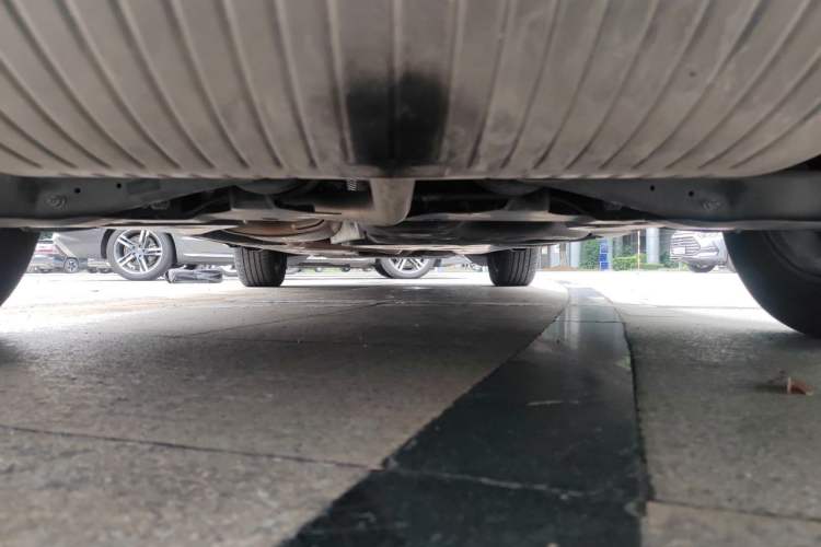 Used Volkswagen Viloran 2022 380TSI Luxury Edition Chassis Rear