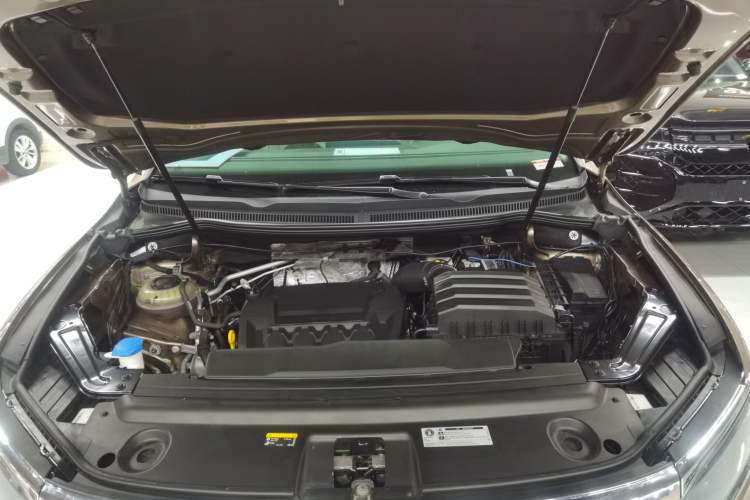 Used Volkswagen Viloran 2022 380TSI Prestige Edition Engine Bay
