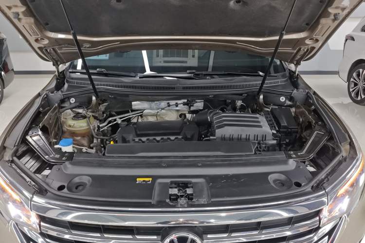 Used Volkswagen Viloran 2022 380TSI Prestige Edition Engine Bay