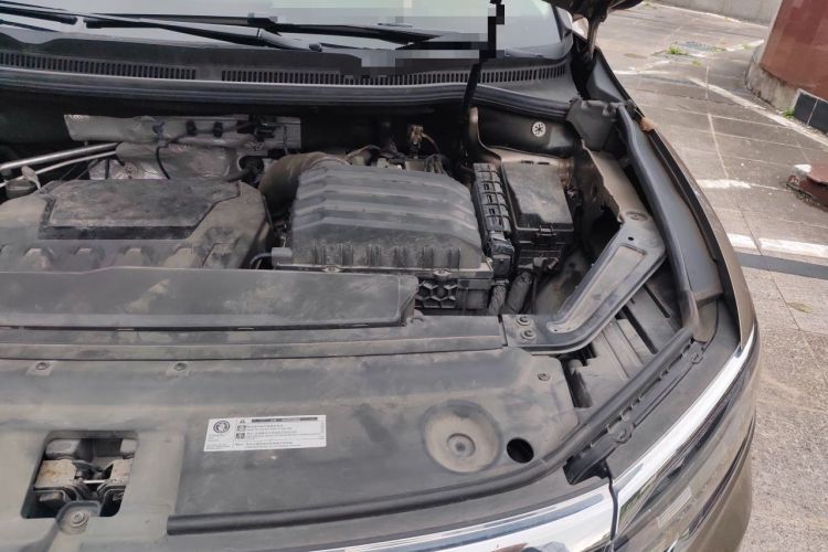 Used Volkswagen Viloran 2022 380TSI Luxury Edition Engine Bay Left