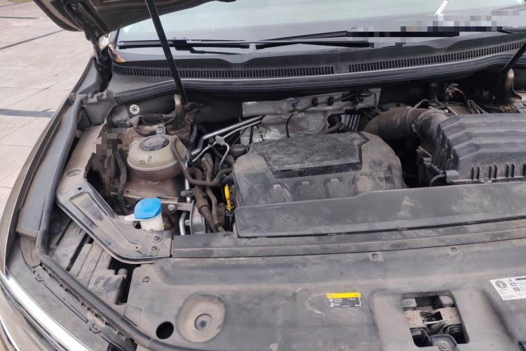 Used Volkswagen Viloran 2022 380TSI Luxury Edition Engine Bay Right