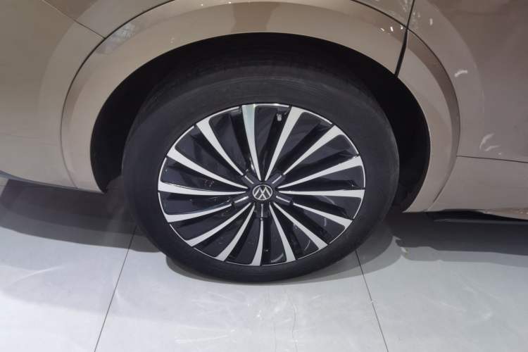 Used Volkswagen Viloran 2022 380TSI Prestige Edition Exterior 5