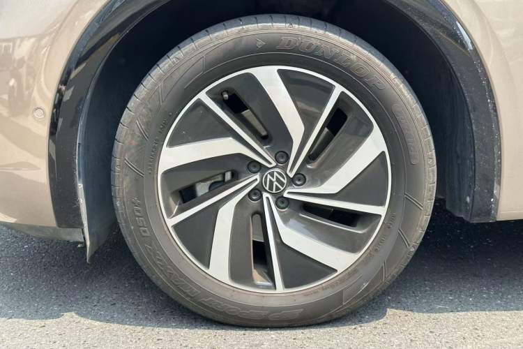 Used Volkswagen Viloran 2022 380TSI Luxury Edition Exterior 8