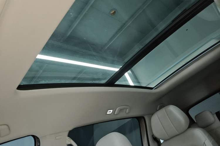 Used Volkswagen Viloran 2022 380TSI Prestige Edition Headliner