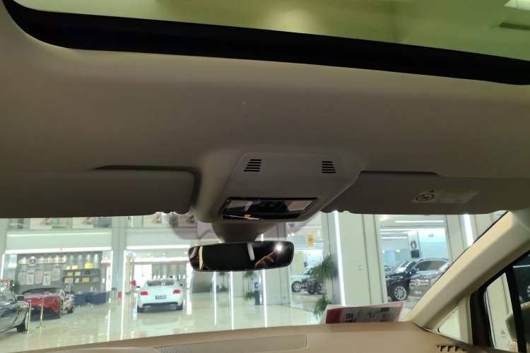 Used Volkswagen Viloran 2022 380TSI Prestige Edition Headliner