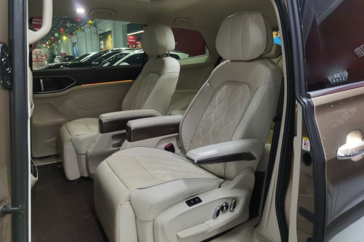 Used Volkswagen Viloran 2022 380TSI Prestige Edition Left Rear Seat
