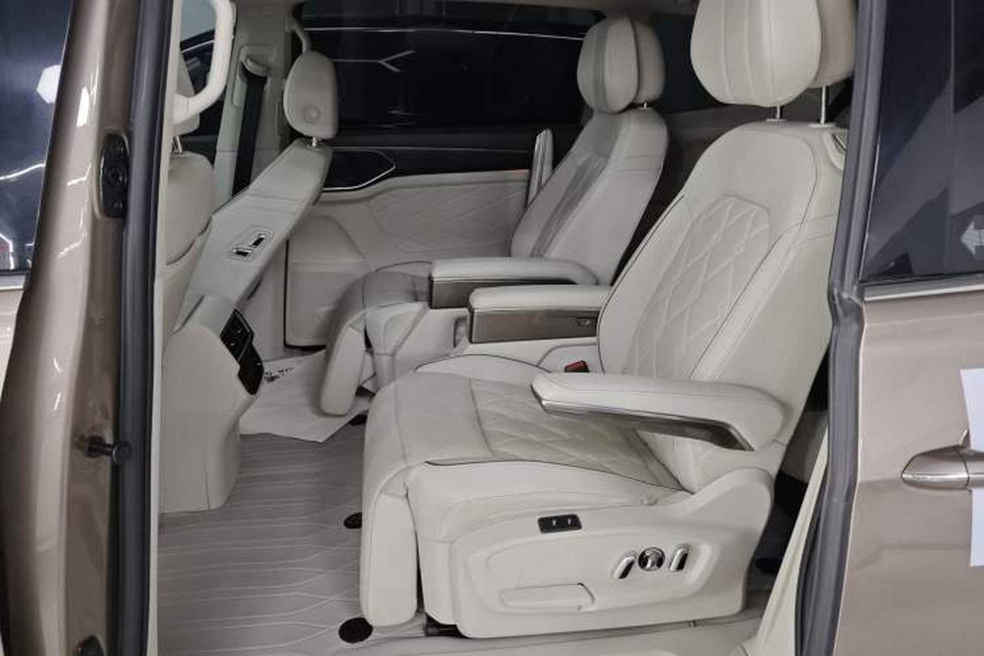 Used Volkswagen Viloran 2022 380TSI Prestige Edition Left Rear Seat