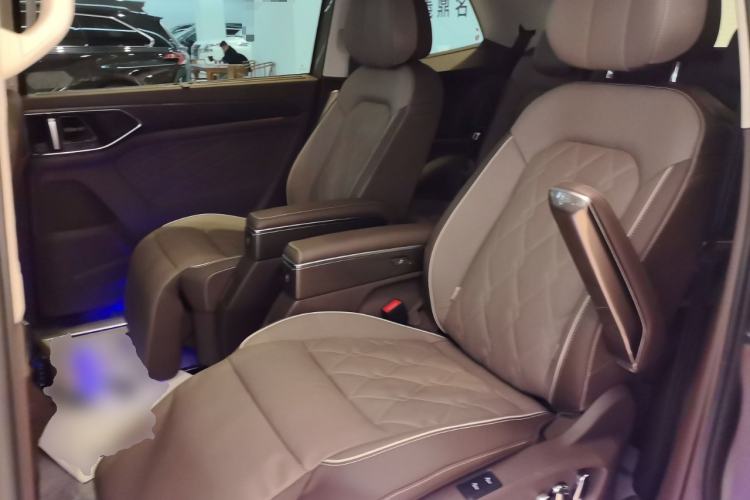 Used Volkswagen Viloran 2022 380TSI Prestige Edition Left Rear Seat