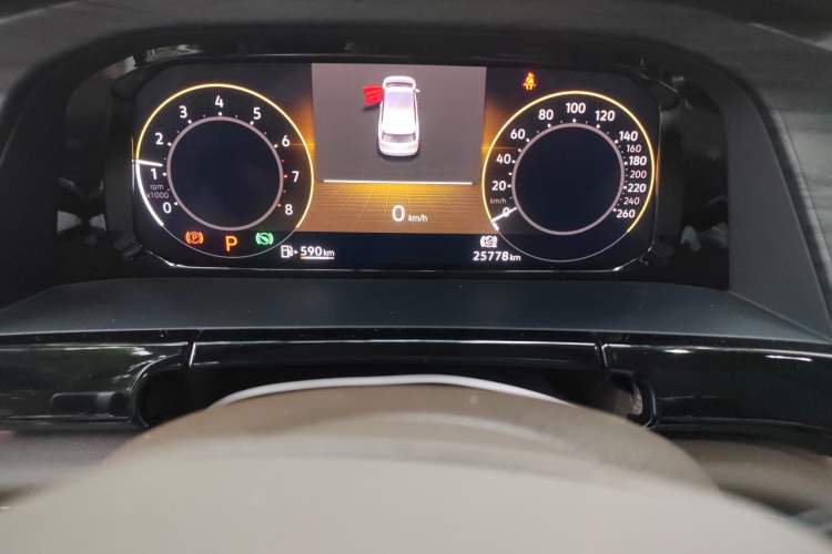Used Volkswagen Viloran 2022 380TSI Luxury Edition Odometer Close Up