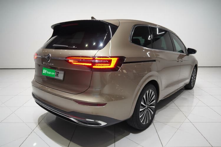 Used Volkswagen Viloran 2022 380TSI Prestige Edition Rear Right 45 Deg