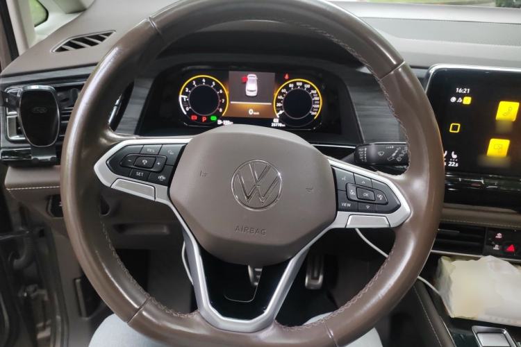 Used Volkswagen Viloran 2022 380TSI Luxury Edition Steering Wheel