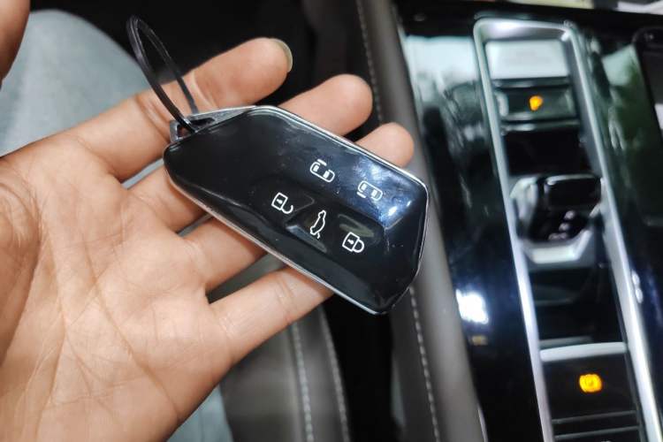 Used Volkswagen Viloran 2022 380TSI Luxury Edition Vehicle Key