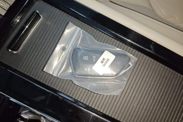 Used Volkswagen Viloran 2022 380TSI Prestige Edition Vehicle Key
