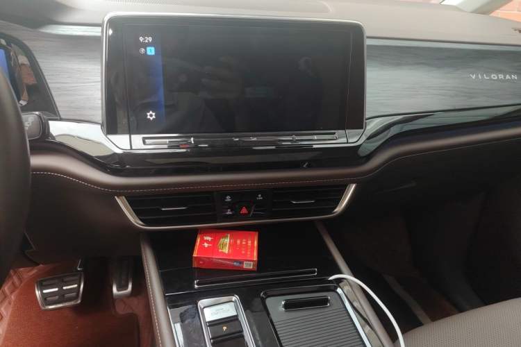 Used Volkswagen Viloran 2023 Revised 380TSI Prestige Edition Audio And AC Panel