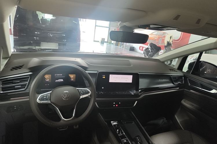Used Volkswagen Viloran 2023 380TSI Luxury Edition Center Console
