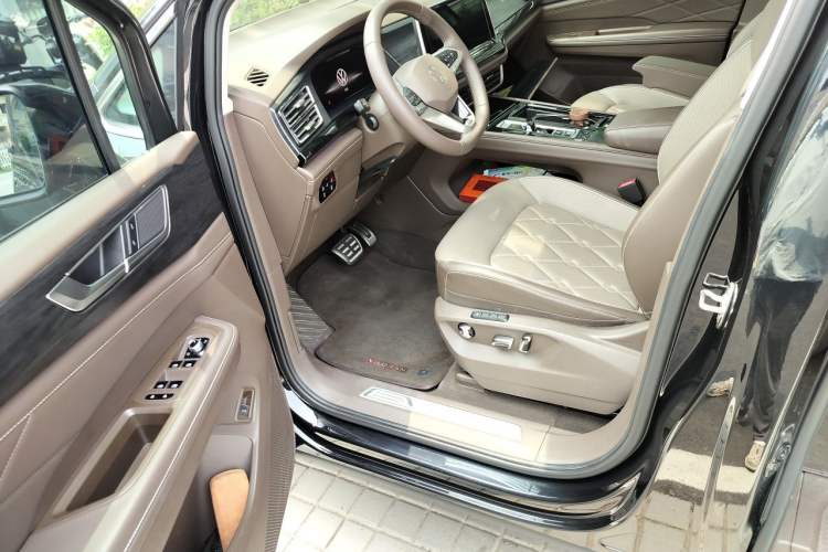 Used Volkswagen Viloran 2023 Revised 380TSI Prestige Edition Driver Seat