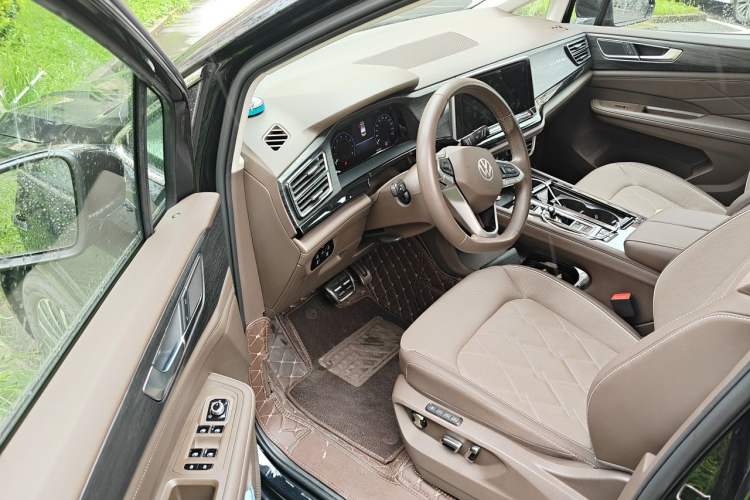 Used Volkswagen Viloran 2023 380TSI Prestige Edition Driver Seat